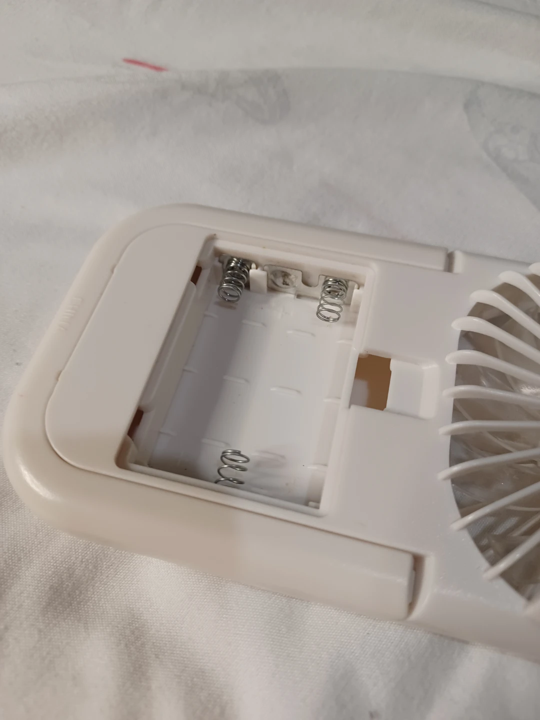 White Portable Mini Fan - photo 3