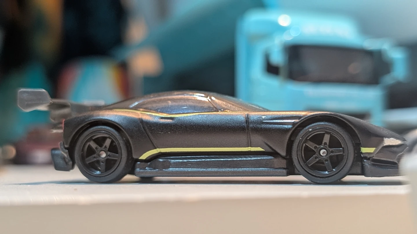 Aston Martin Vulcan - Hot Wheels Custom - photo 3