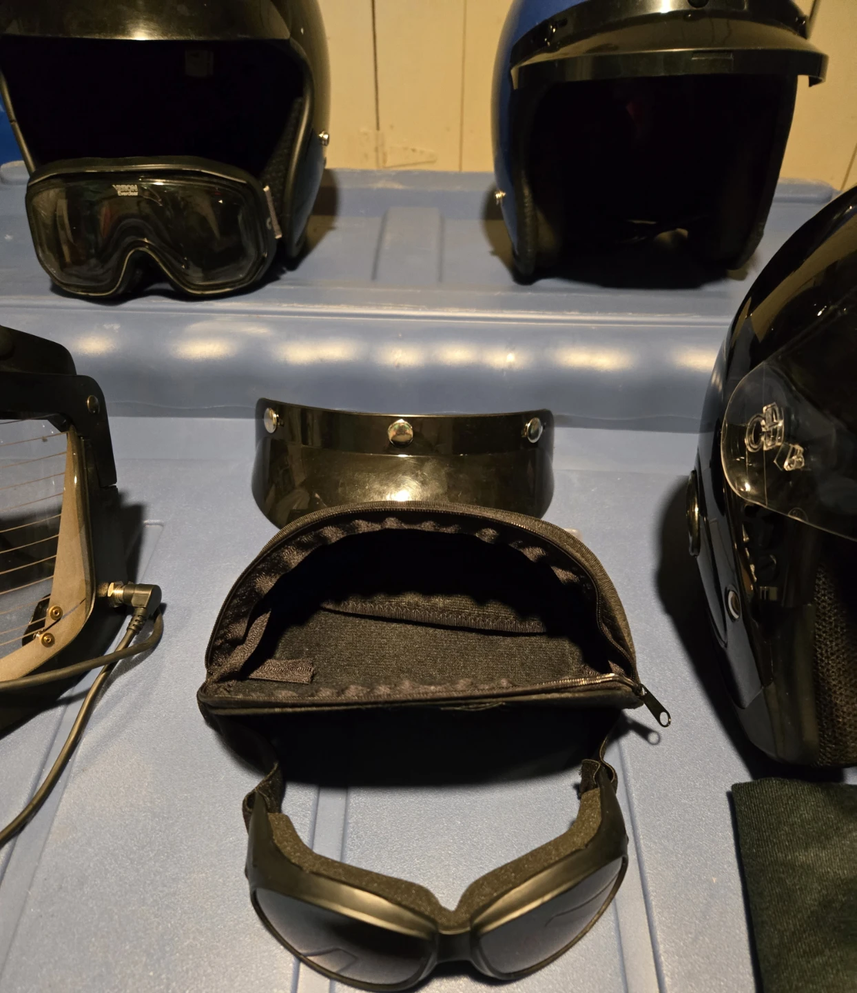 Motorcycle and skido Helmets - photo 2