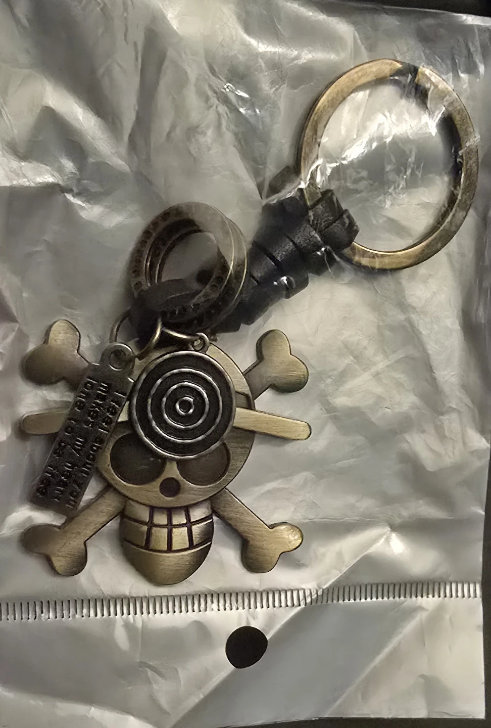 🥕One Piece Luffy Jolly Roger Metal Keychain