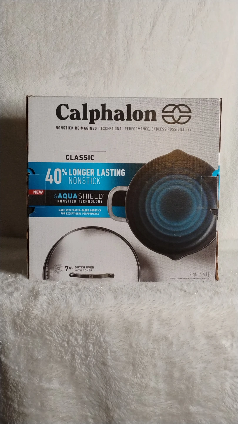 New Calphalon Classic 7qt Dutch Oven with Cover