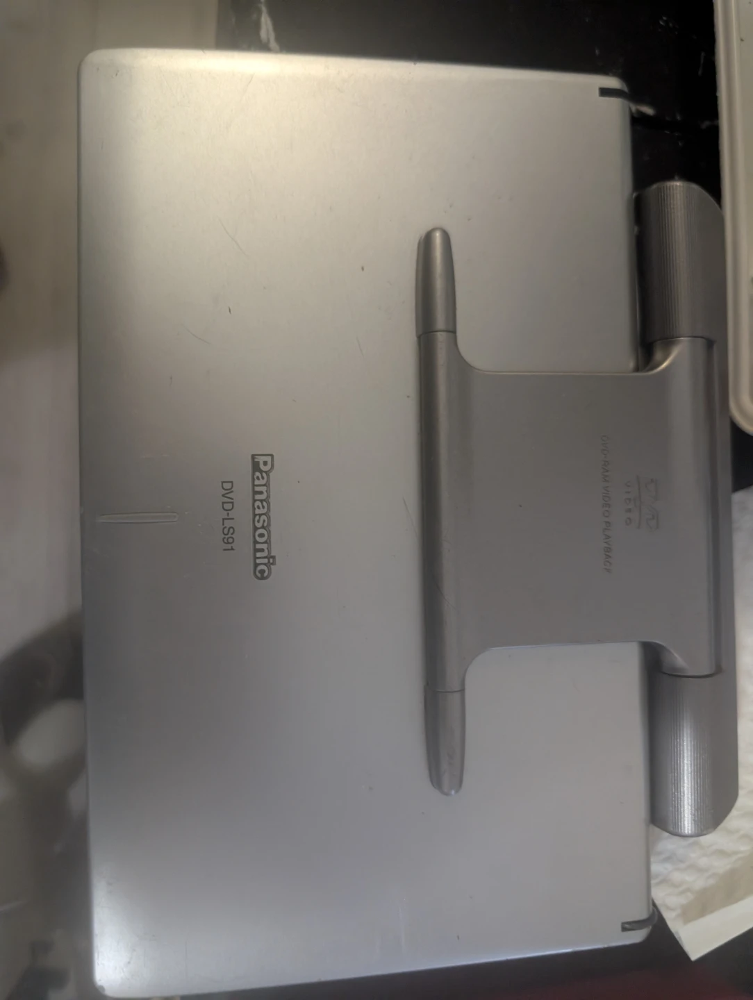 Panasonic DVD-LS91 Portable DVD Player - photo 2