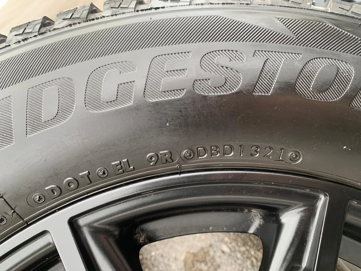 TOYOTA HIGHLANDER WINTER TIRES ON ALLOY RIMS 245/65 R17 - photo 5