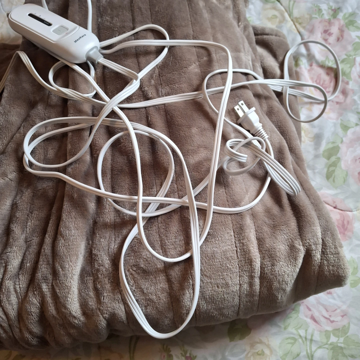 MaxKare Electric Heated Blanket