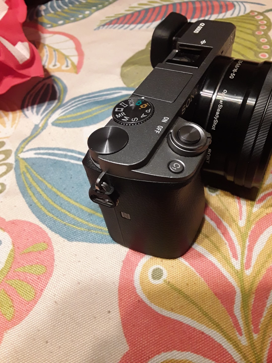 Sony Alpha a6000 Mirrorless Digital Camera - photo 5