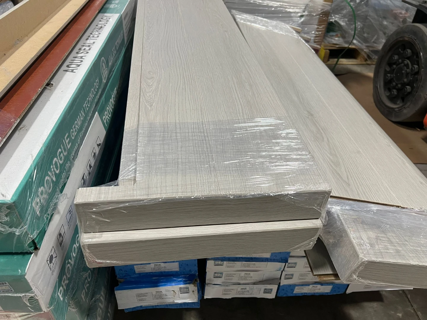 Vinyl stair tread