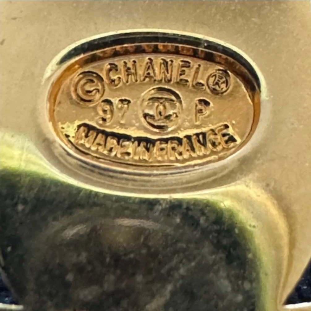 CHANEL Vintage CC Clip-On Earrings Gold Tone - photo 3