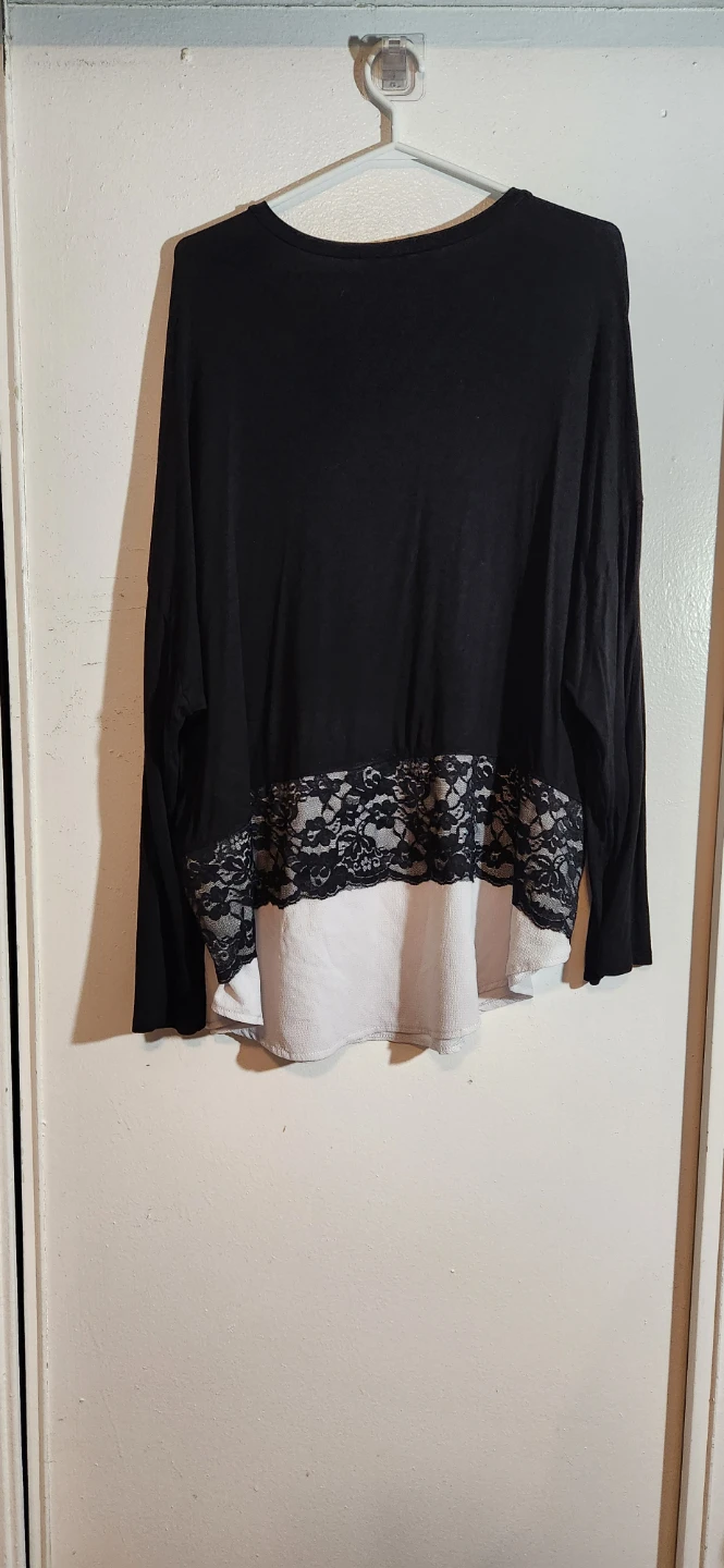 Black V-Neck Long Sleeve Top - photo 3