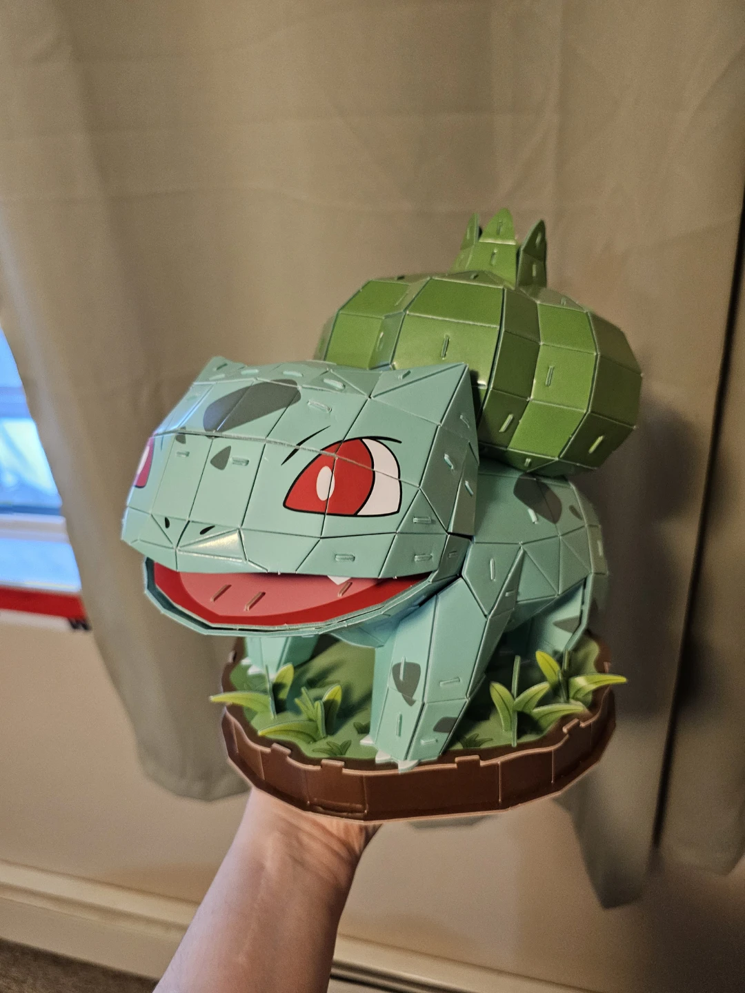 Pokemon Bulbasaur Papercraft Figure