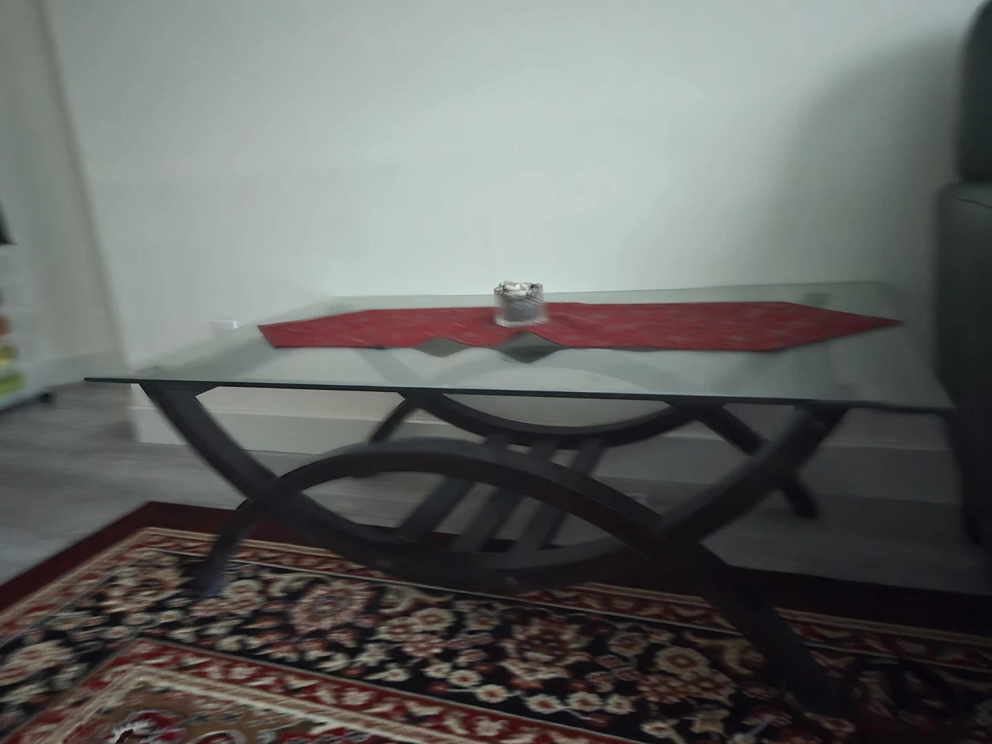 Modern Glass Coffee Table – Excellent Condition! - photo 3