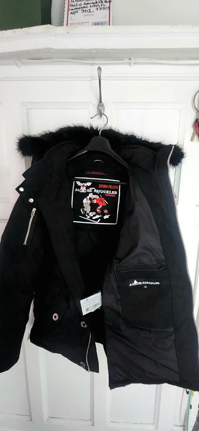 Moose Knuckles Black Down Heavy Jacket - photo 2