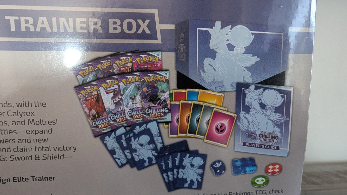 Pokemon Chilling Reign Elite Trainer Box - photo 5
