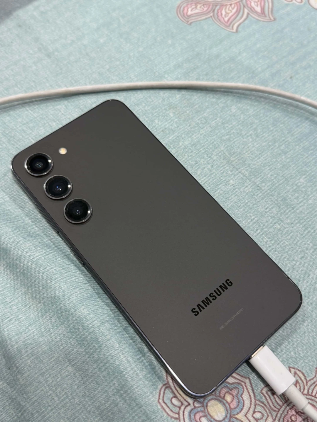 Samsung Galaxy S23 - Black - photo 2