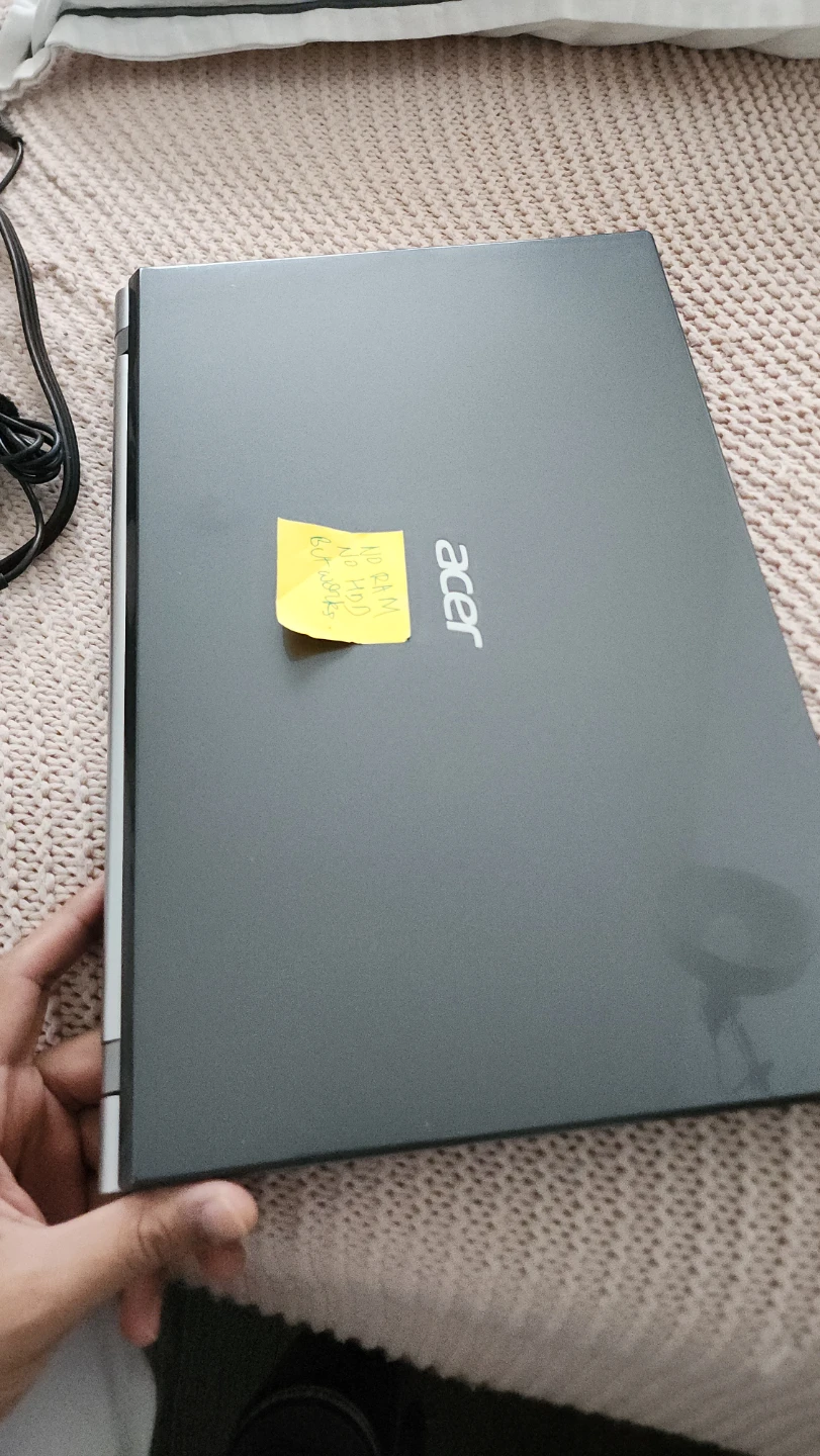 Acer Aspire V3-571-6456 Laptop - As Is/For Parts 🥕 - photo 2