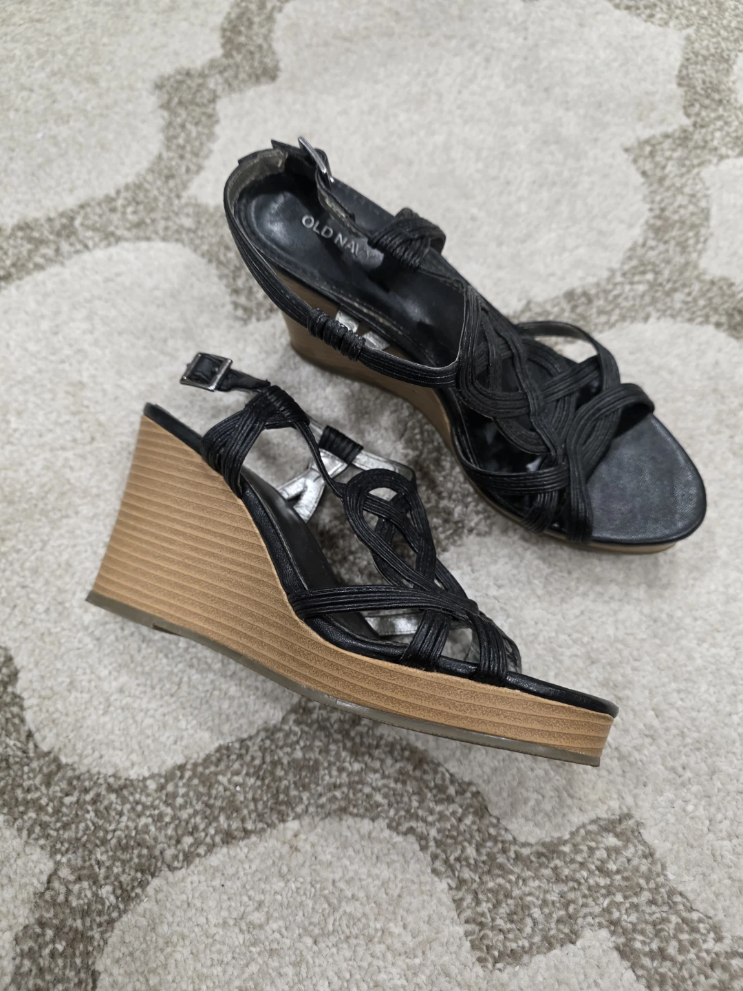 Old Navy Black Wedge Sandals - photo 2
