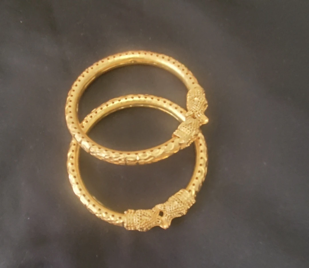 Gold Bangle Set