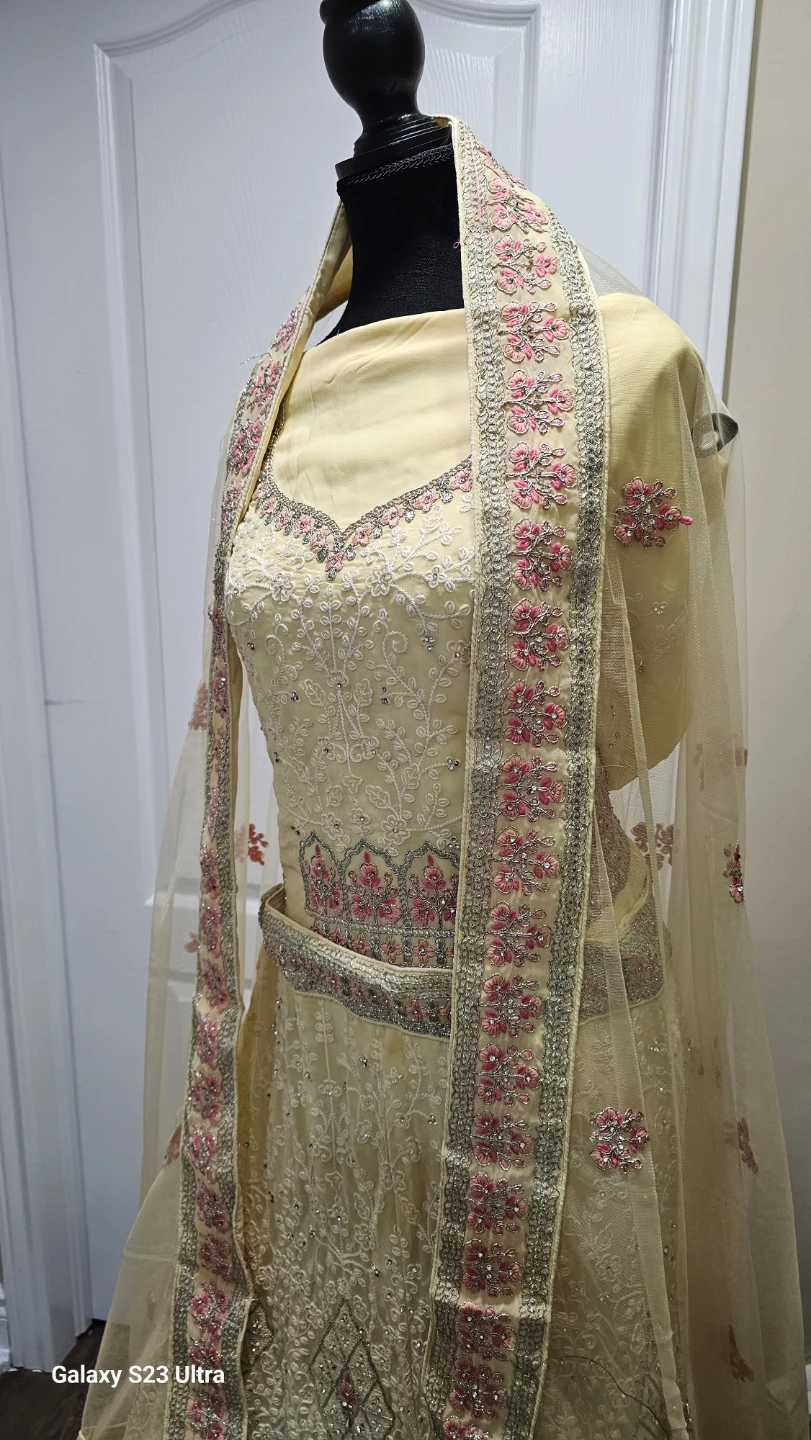 Elegant Lehenga Choli Set - Perfect for Special Occasions! - photo 5