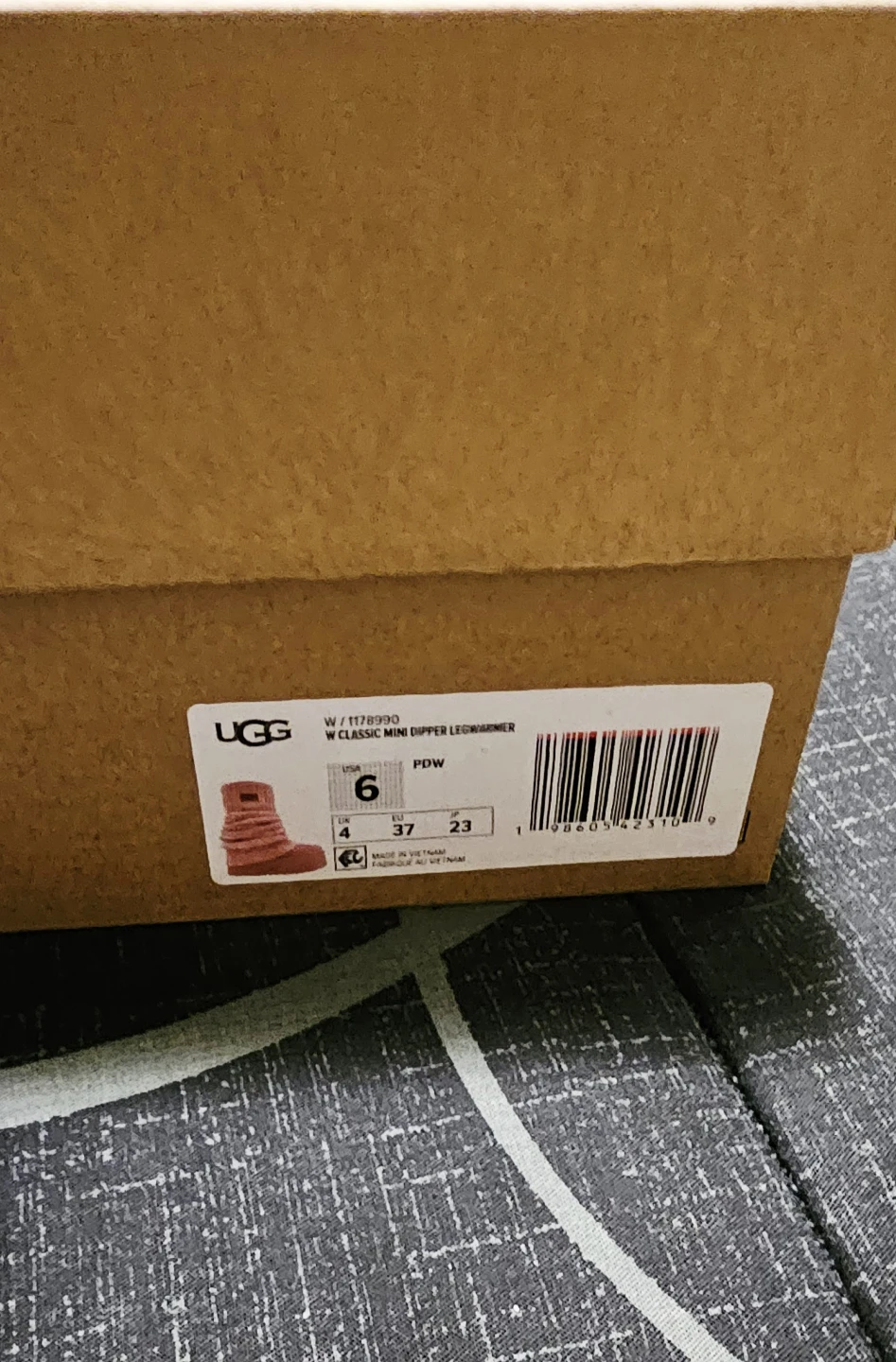 UGG Classic Mini Dipper Legwarmer Boots - Size 6 - photo 4