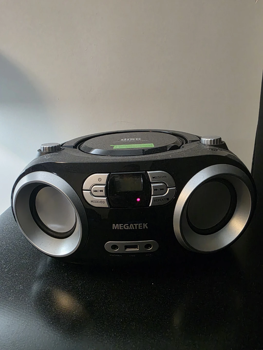MEGATEK CD Boombox with Radio and USB