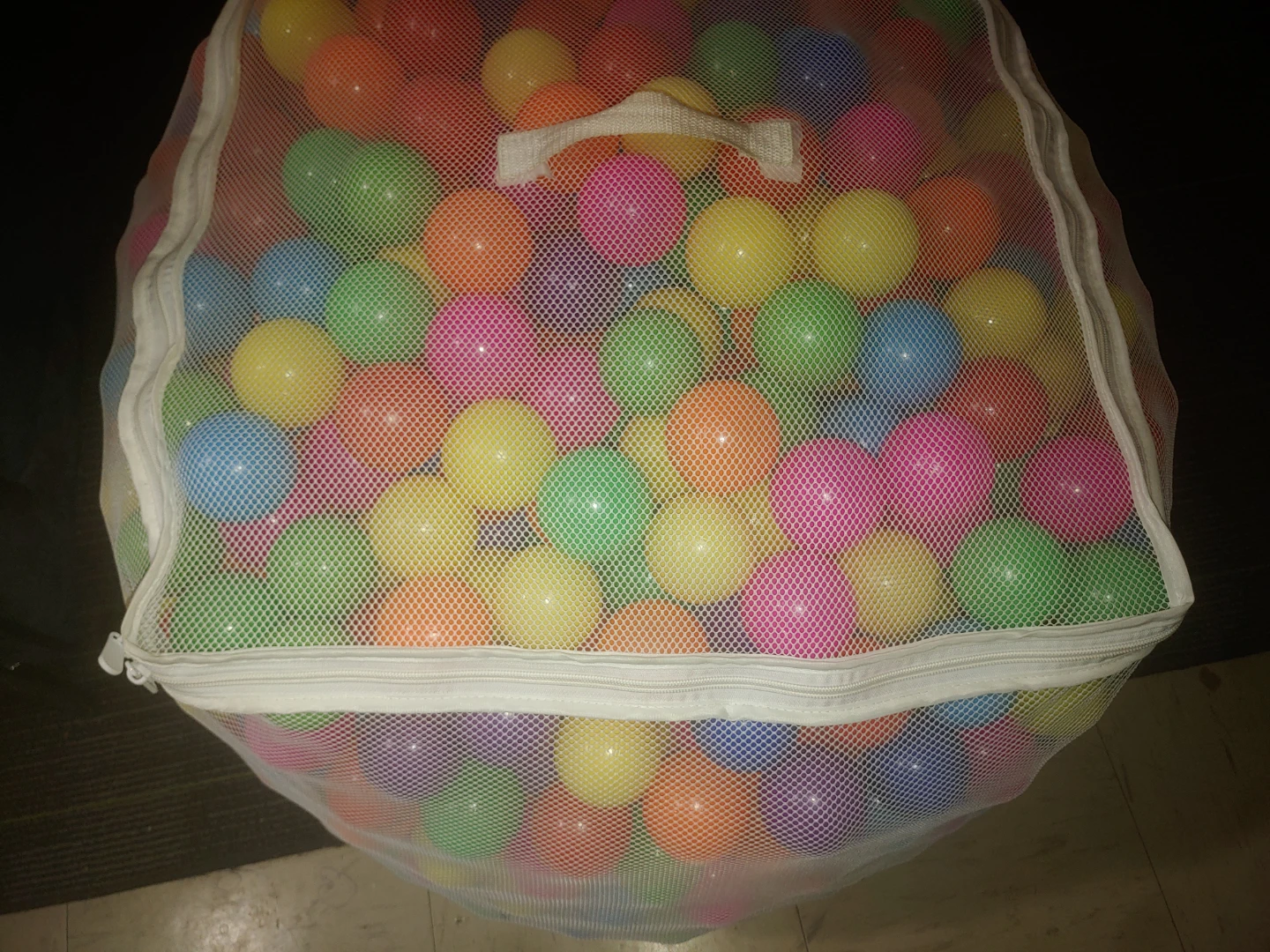 1,100 Colorful Plastic Ball Pit Balls - photo 5