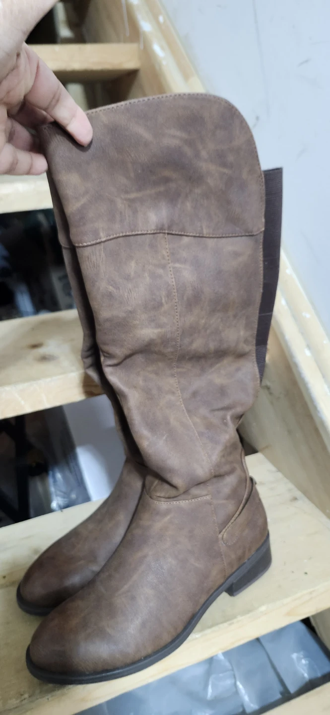 Steve Madden Brown snow shoes