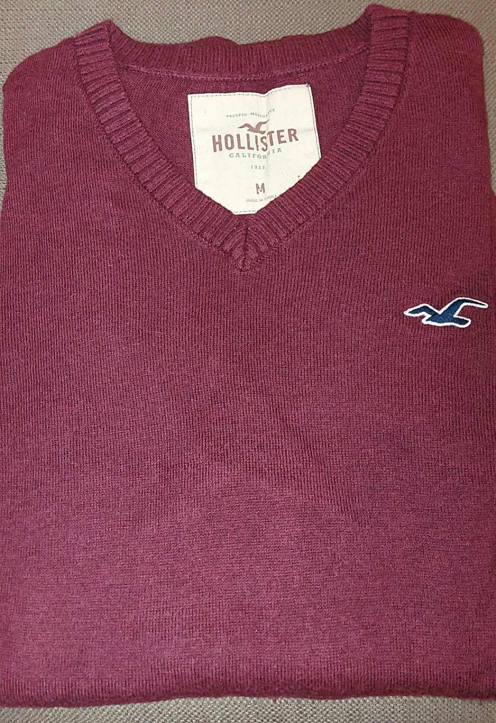 Hollister V-Neck Sweaters - Size M - photo 4