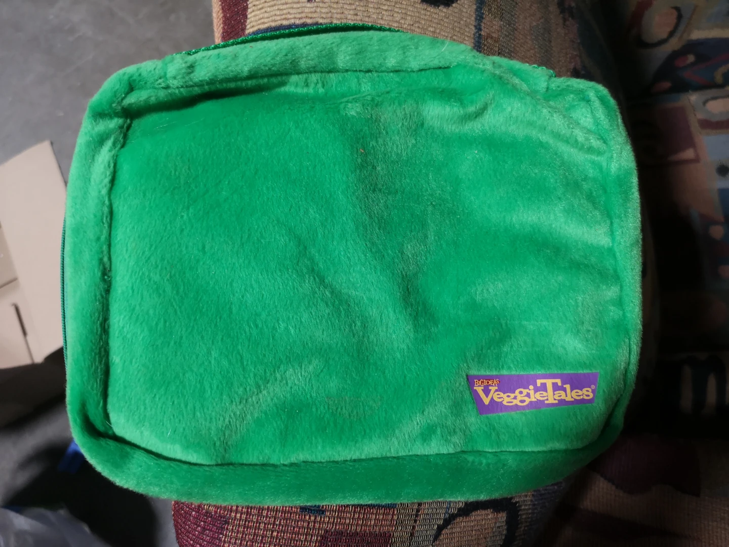 VeggieTales Larry the Cucumber Plush Lunch Bag - photo 2