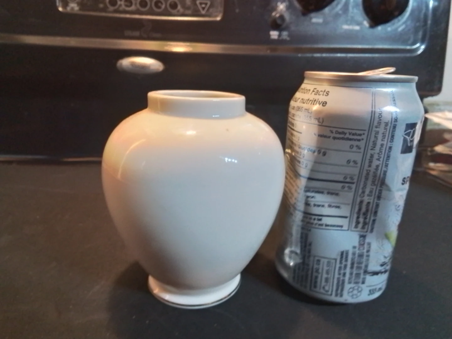 Abbott Japan Vase with Hummingbird Design - photo 4