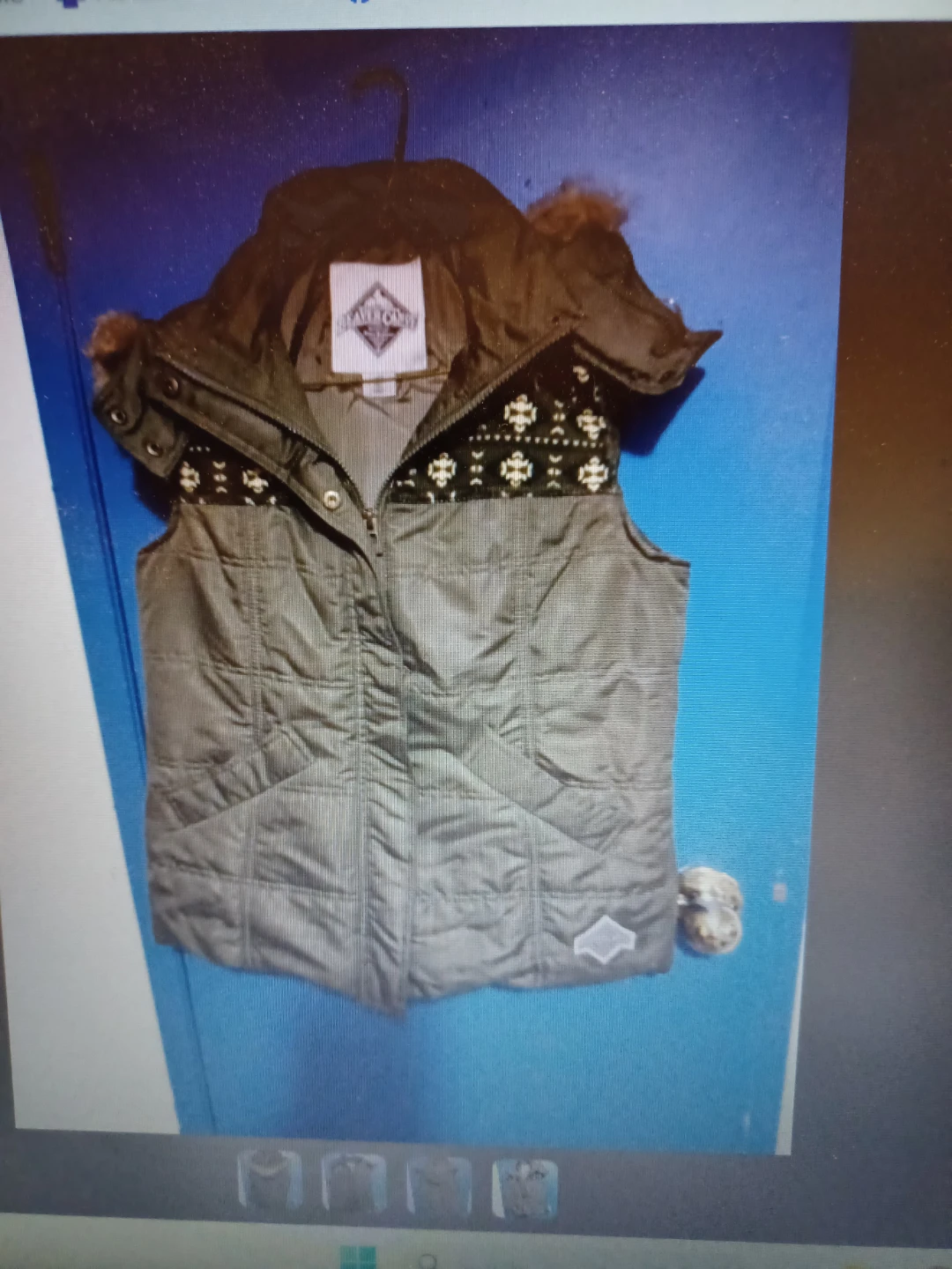Women's Puffer Vest with Faux Fur Hood