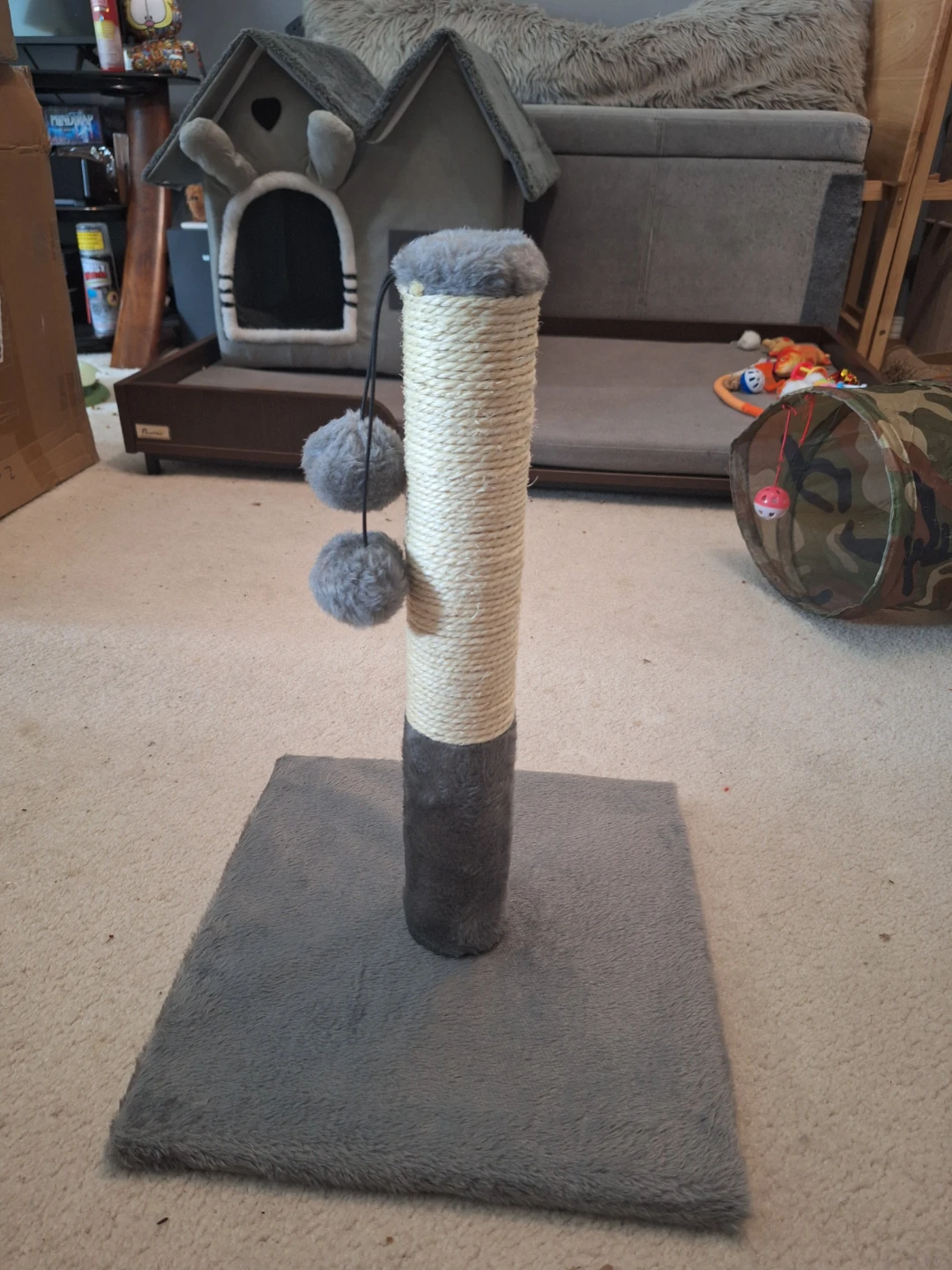 NEW Cat Scratching Post with Toys 😻