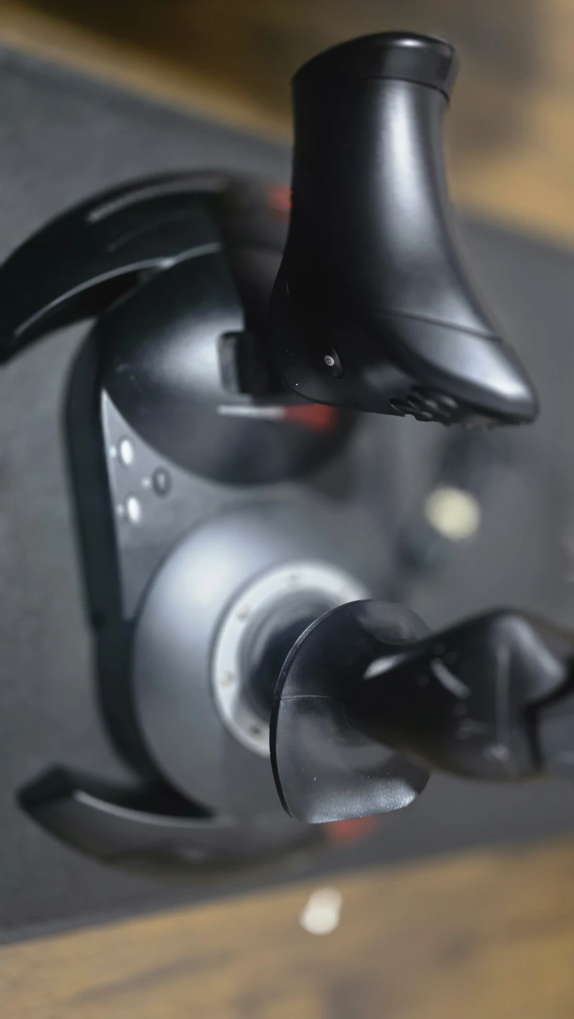 Thrustmaster Flight Stick - photo 3