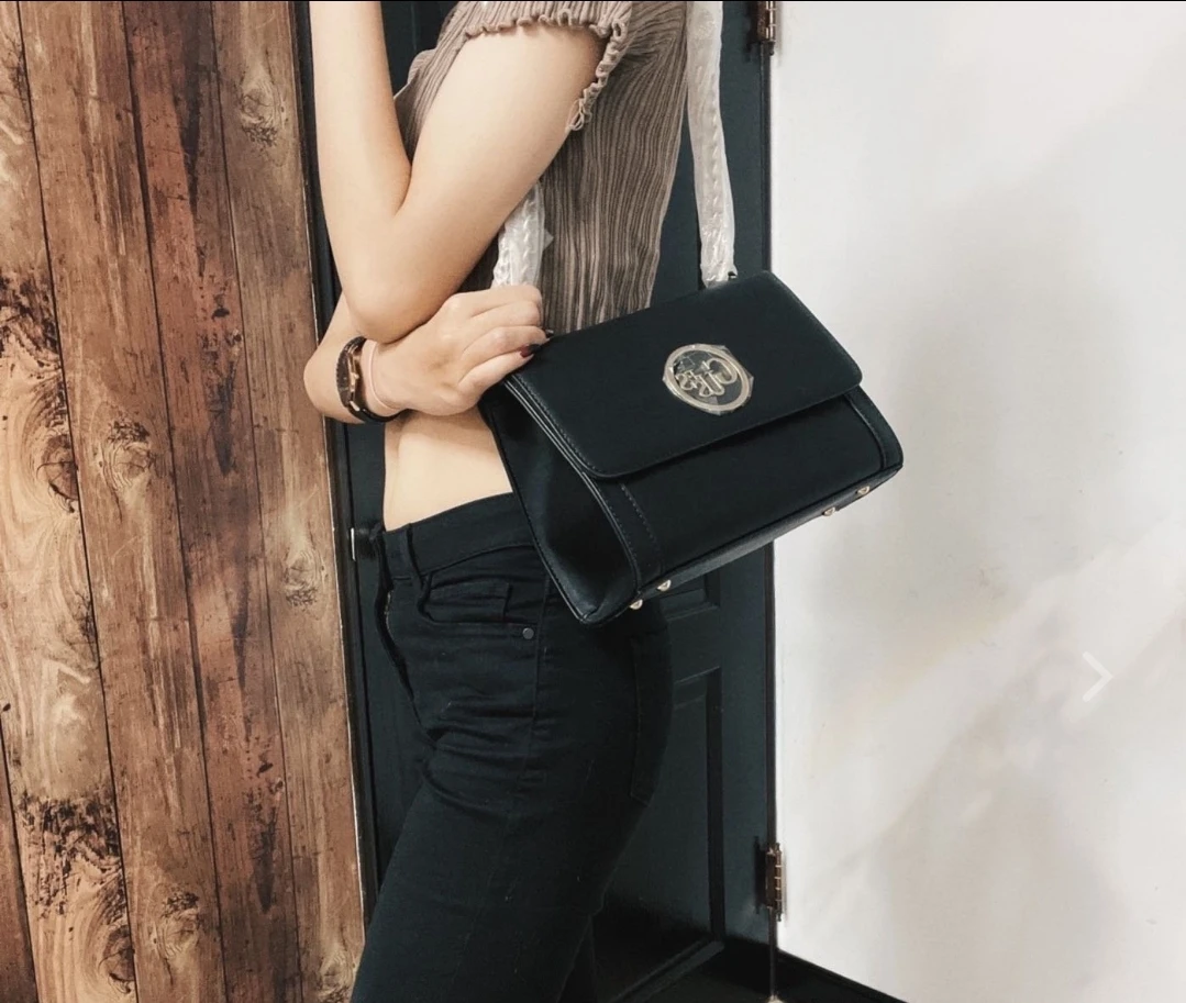 Guess Black Shoulder Bag - photo 3