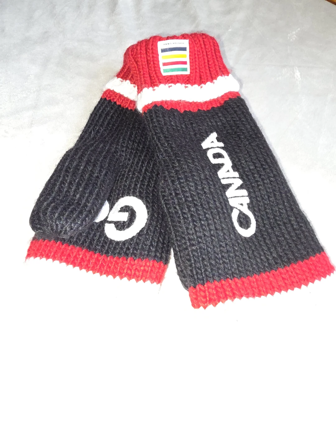 Olympic Canada Mittens L/XL