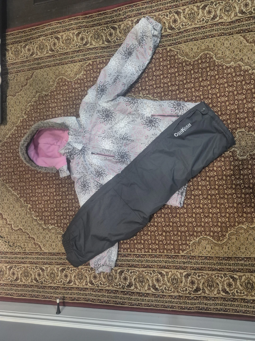 OshKosh Snow Pants & Jacket Set - photo 4