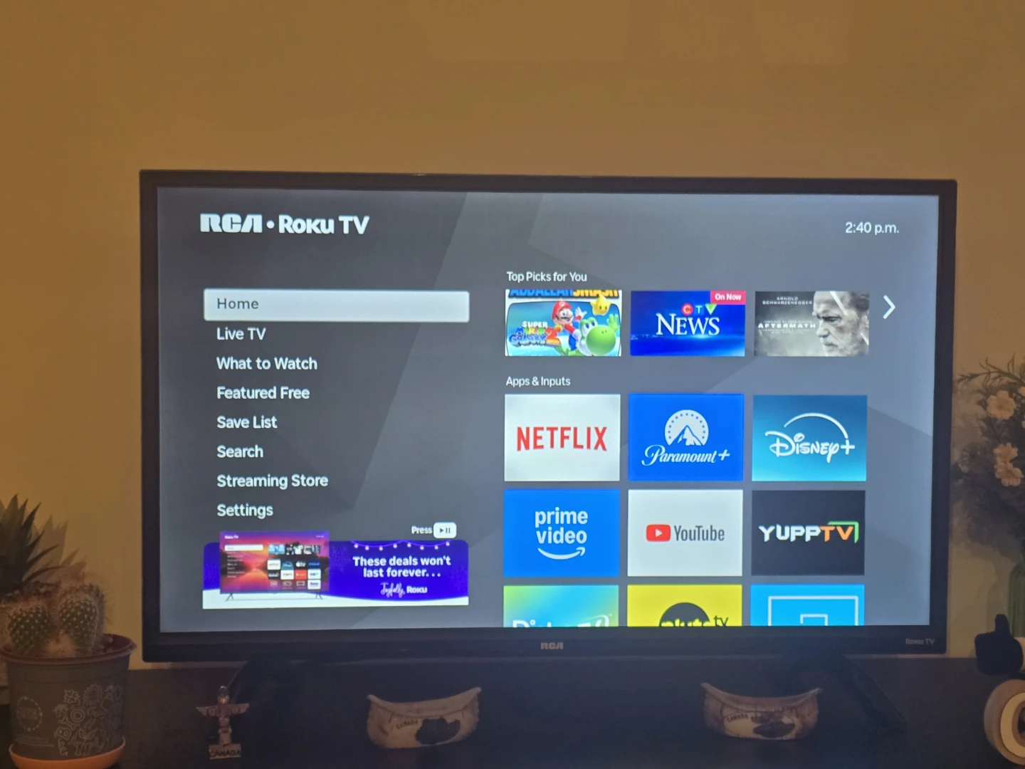 RCA Roku TV RTR3261-CA