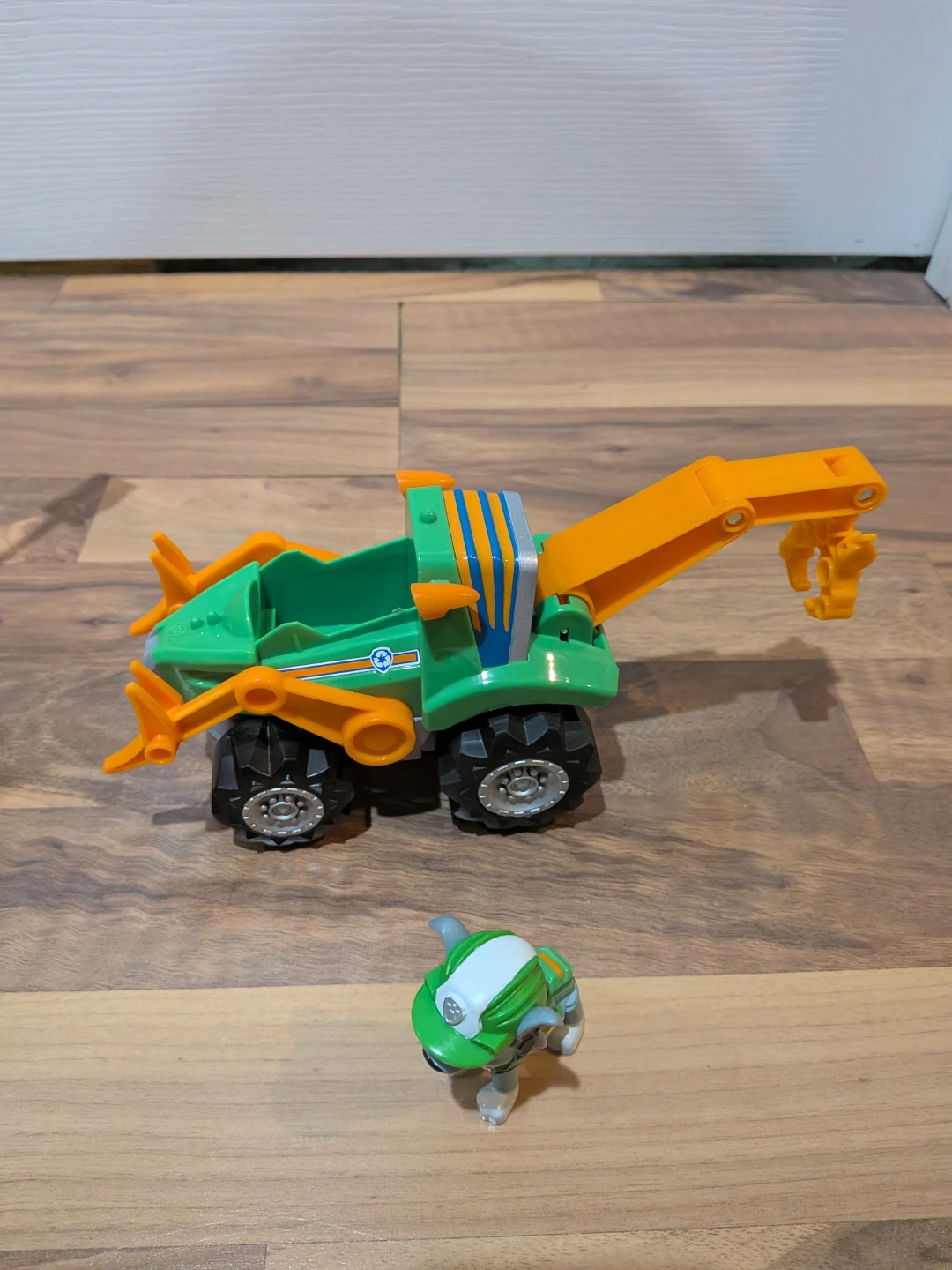 Paw Patrollers Skye, Zuma and Rubble with vehicles - photo 3
