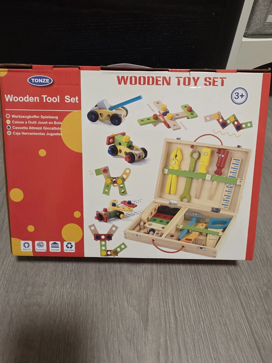 Brand new kids Wooden Tool Set - 35 Pieces
