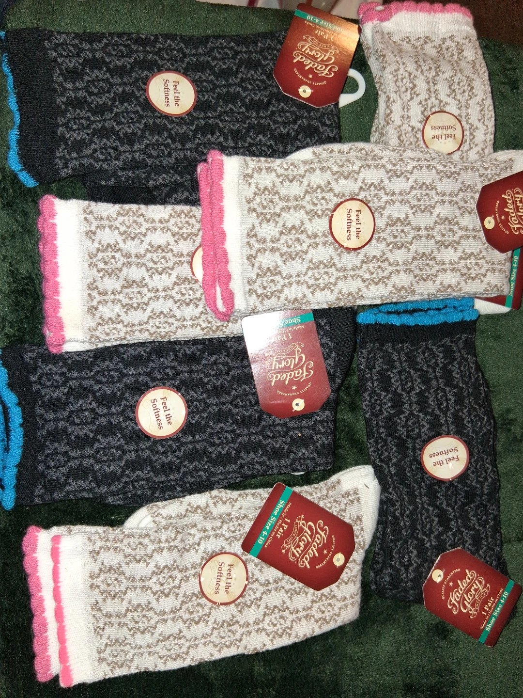 Faded glory fashion socks 1 pair