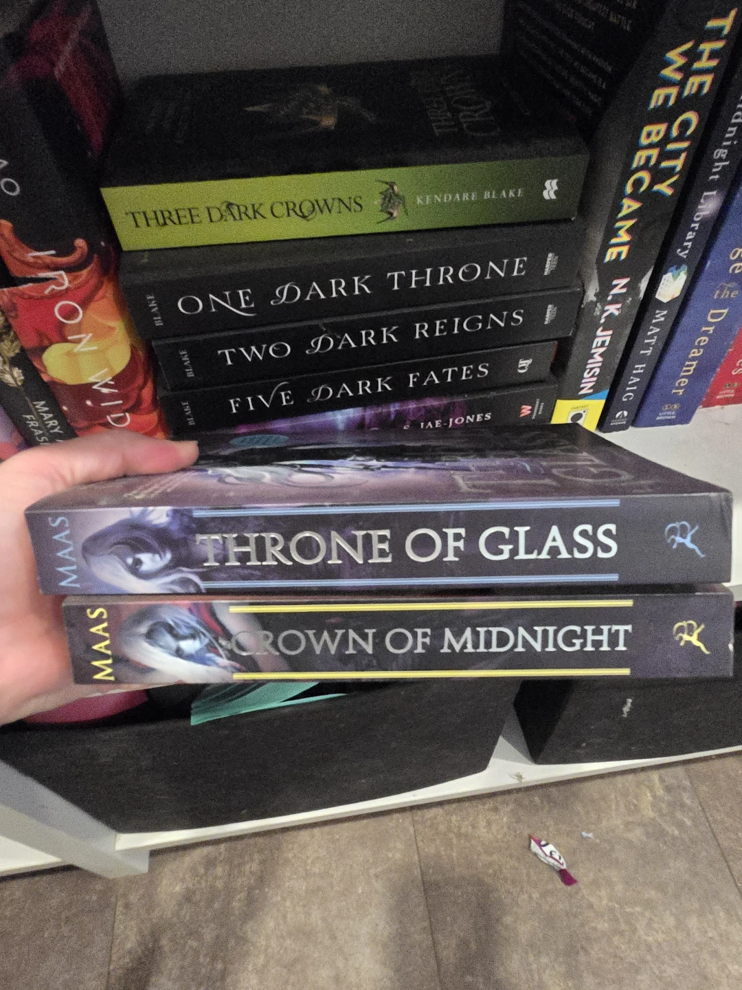 Throne of Glass & Crown of Midnight by Sarah J. Maas - photo 2