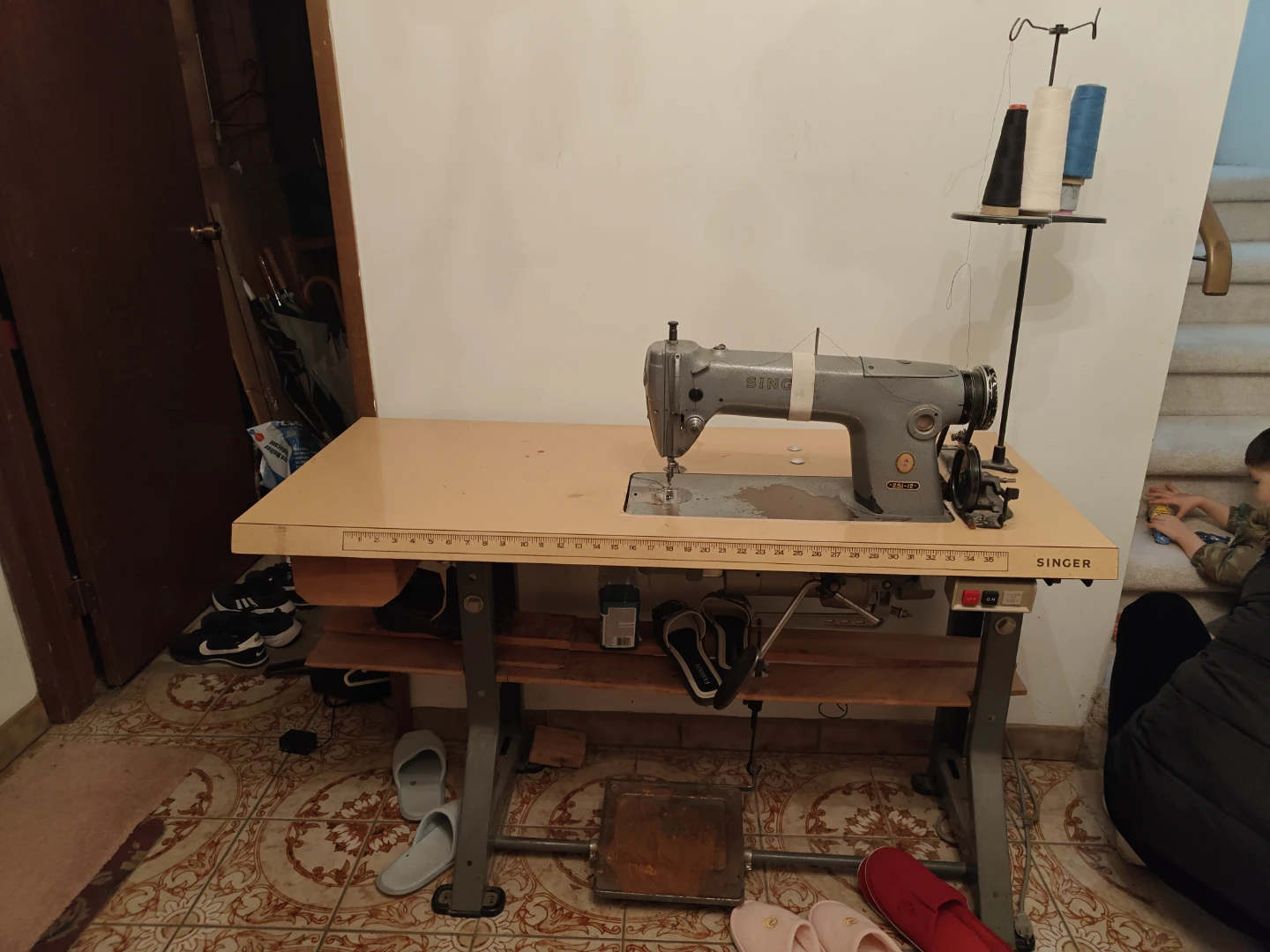 Singer Sewing Machine with Table