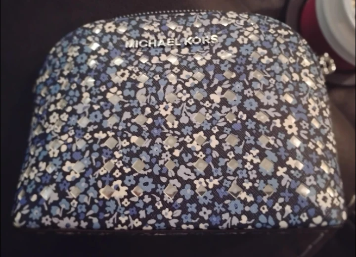Michael Kors Floral Dome Cosmetic travel pouch 🥕