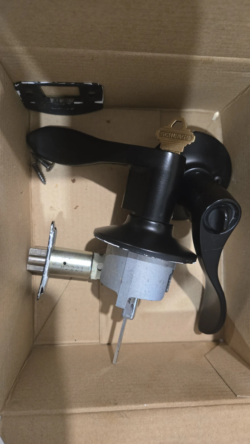 🥕schlage keyed door knob - photo 2