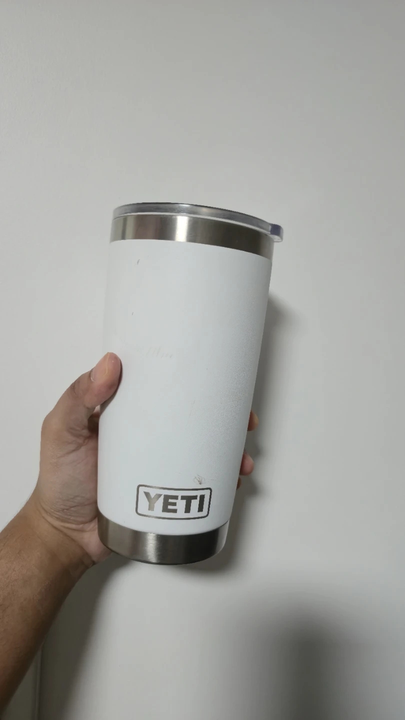 YETI 20 oz Tumbler - White
