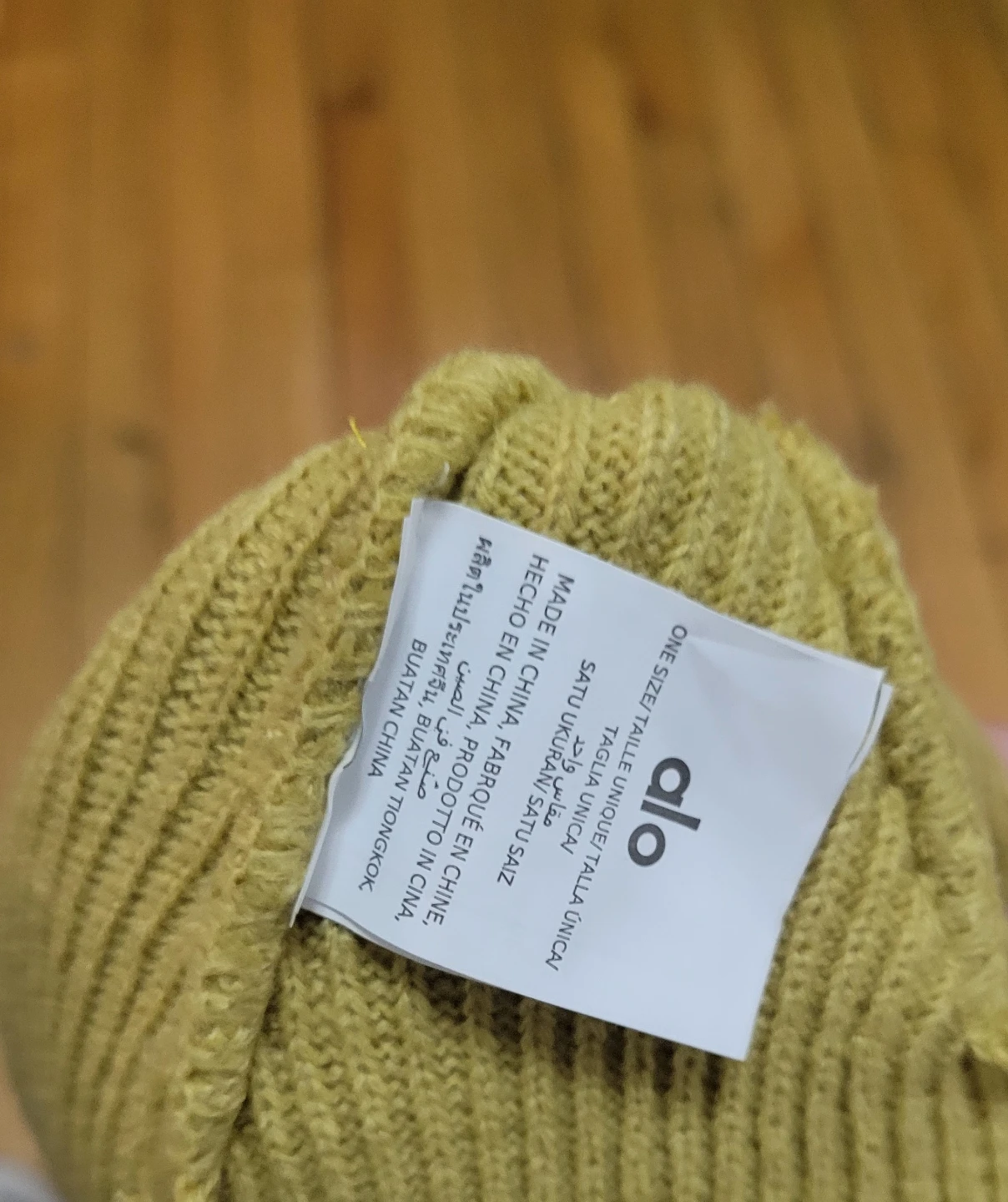 Alo Beanie Hat Brand New - photo 2