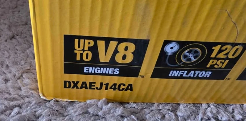Dewalt Portable Jump Starter/Digital Inflator DXAEJ14CA 🥕 - photo 2