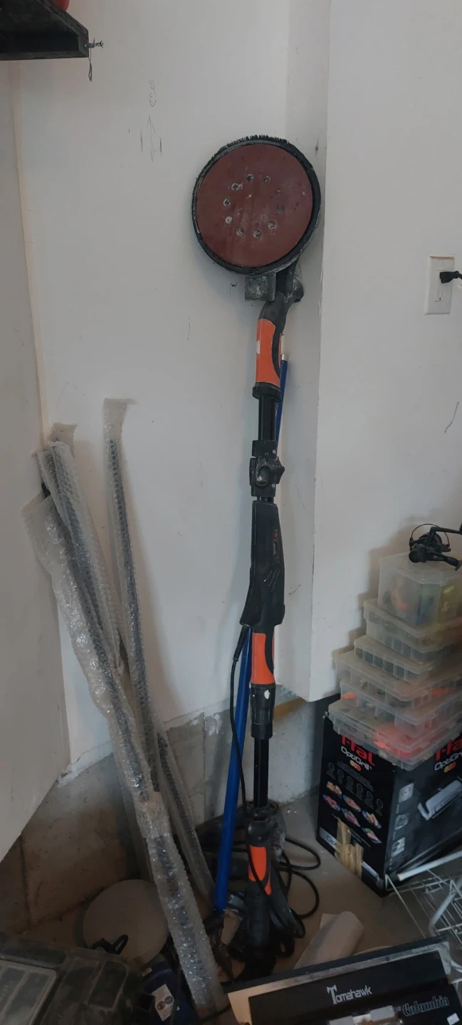 Wall Sander with Dust Hose and Extension