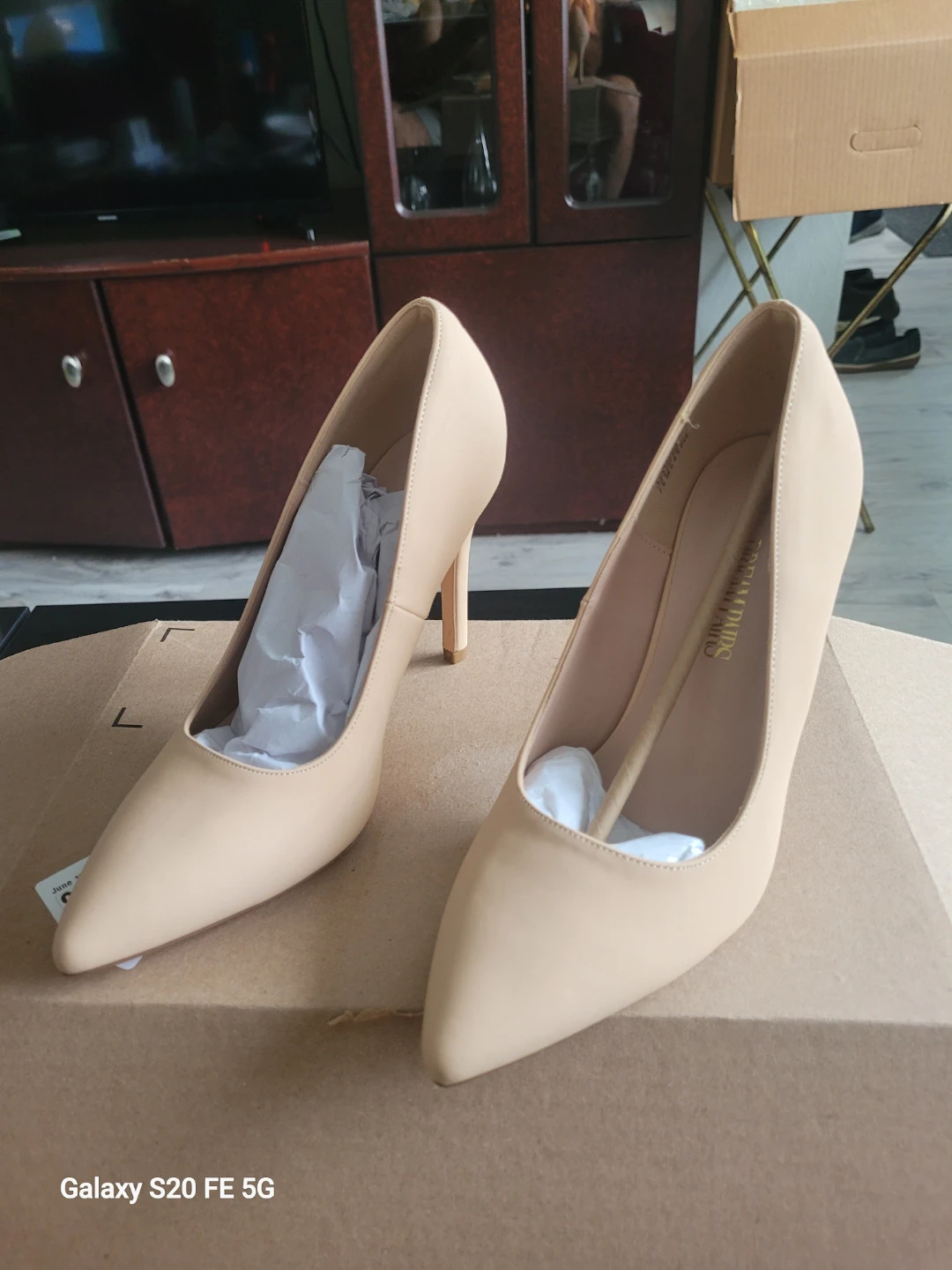 Dream Pairs Nude Pointed Pumps, Size 9.5 - photo 4
