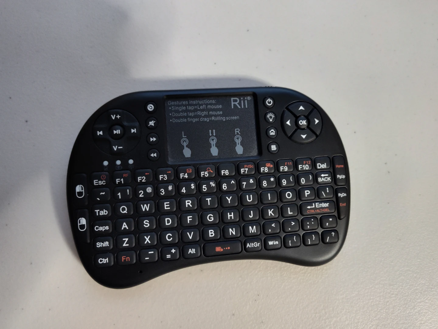 Wireless keyboard with a touchpad Ril mini i8
