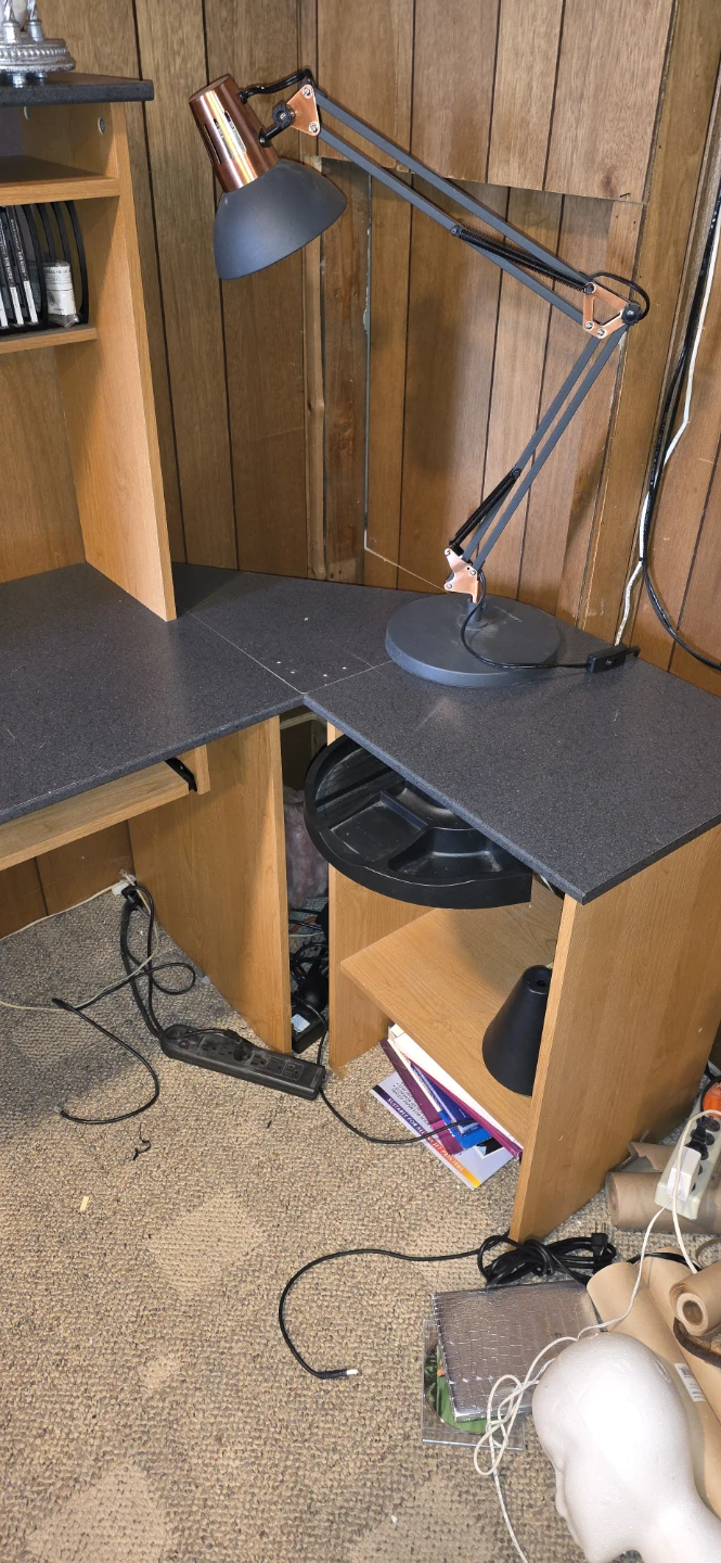 L-Shaped Corner Computer Desk with Keyboard Tray - photo 2