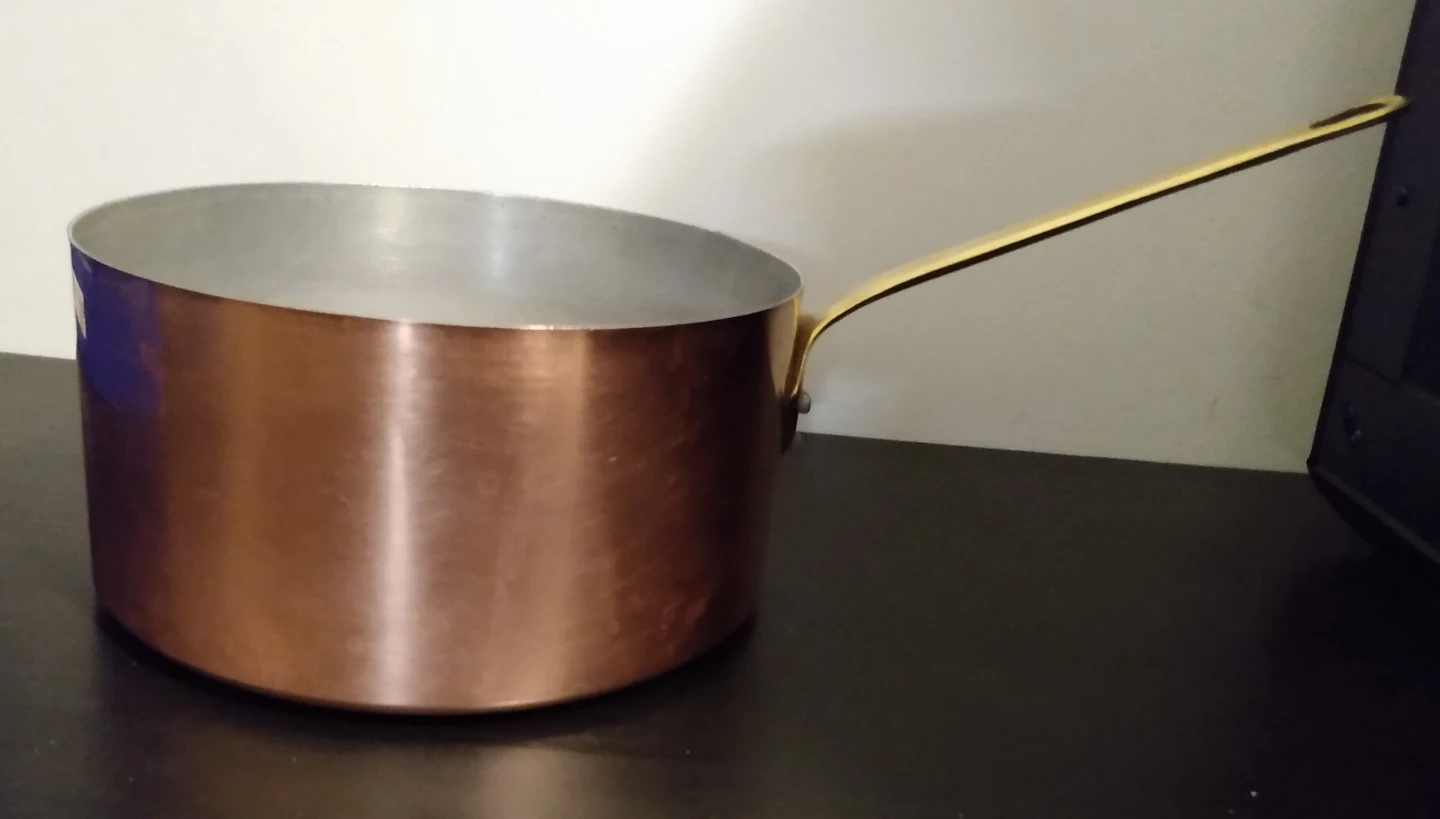 Vintage French copper pot